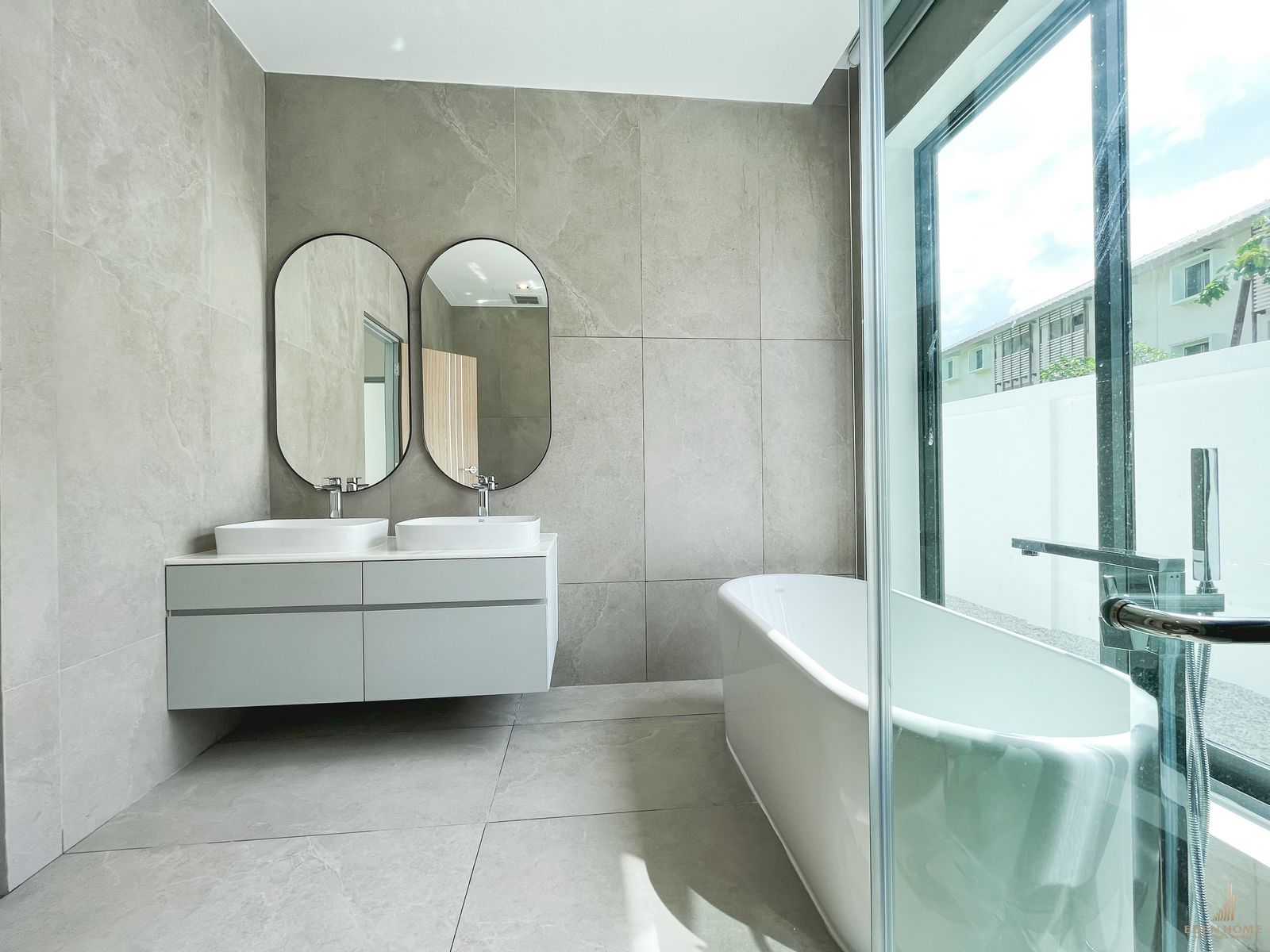 The modern villa for sale at Thalang