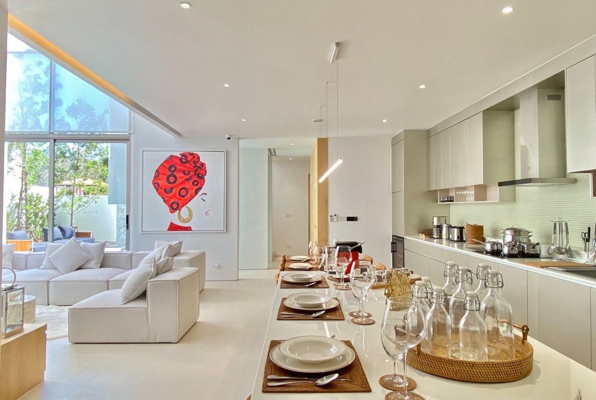 Modern-luxury villa for Sale in Pasak