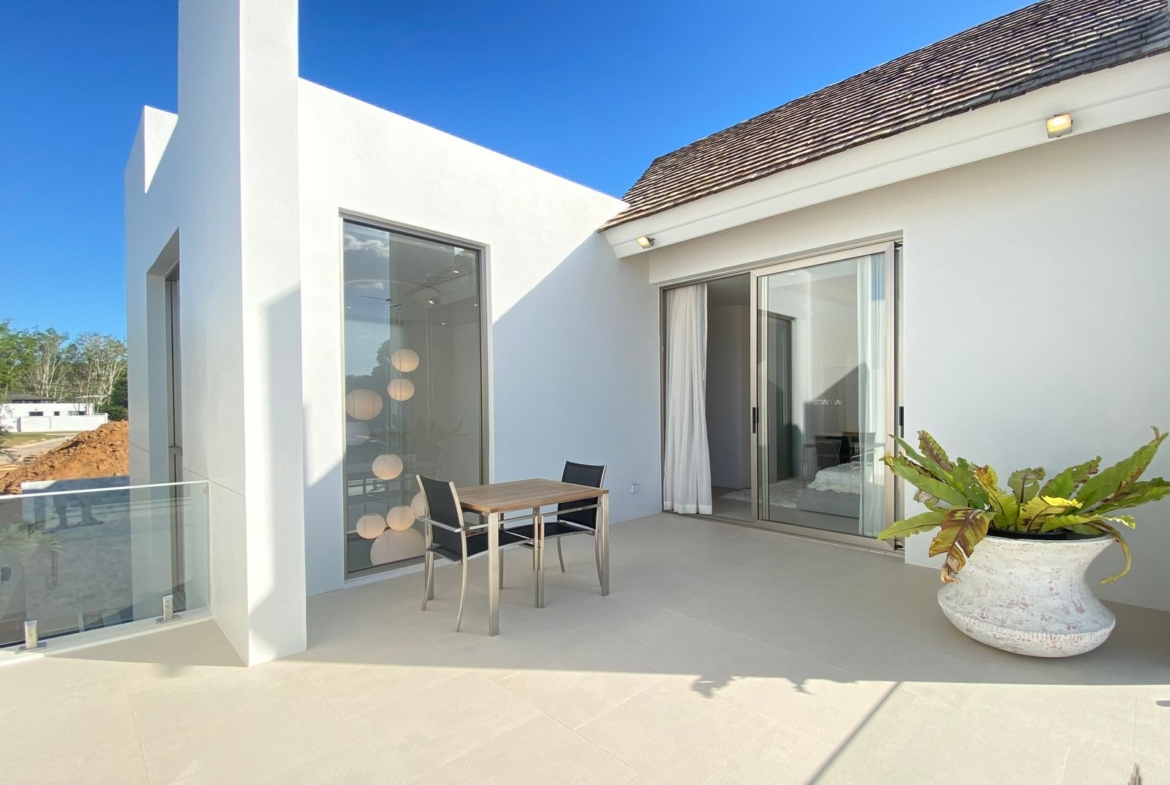 Modern-luxury villa for Sale in Pasak