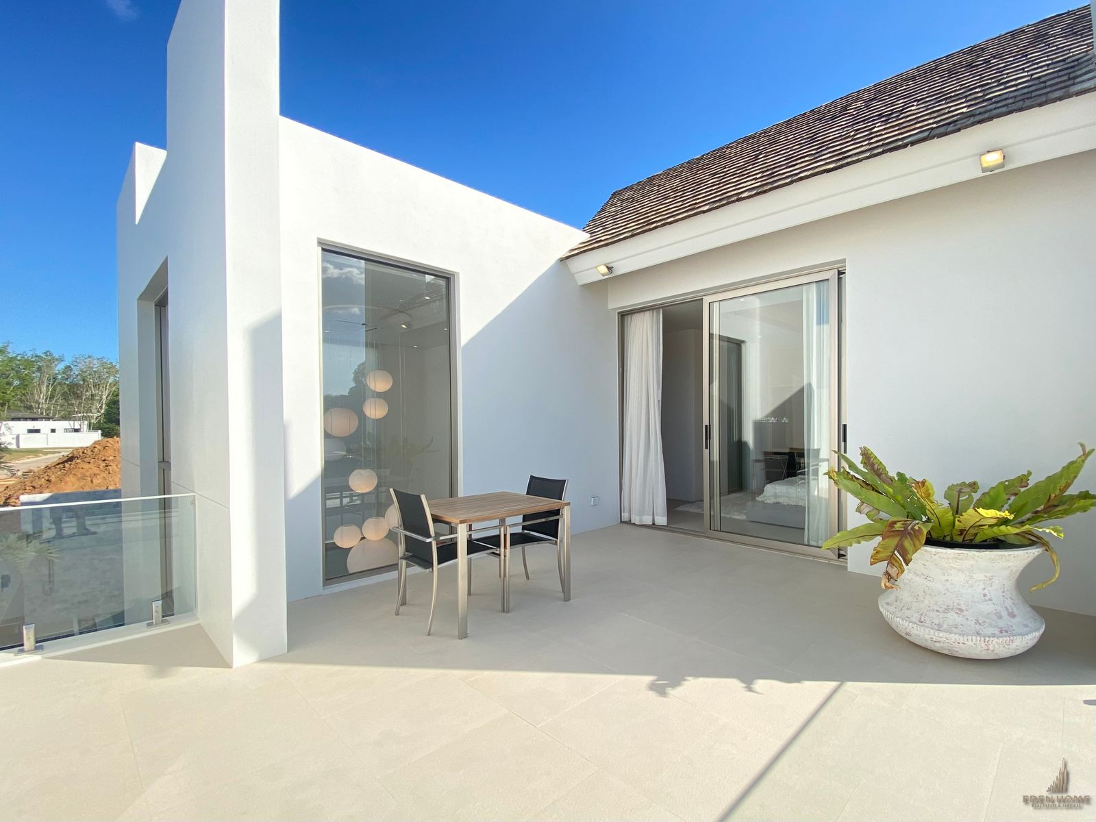 Modern-luxury villa for Sale in Pasak