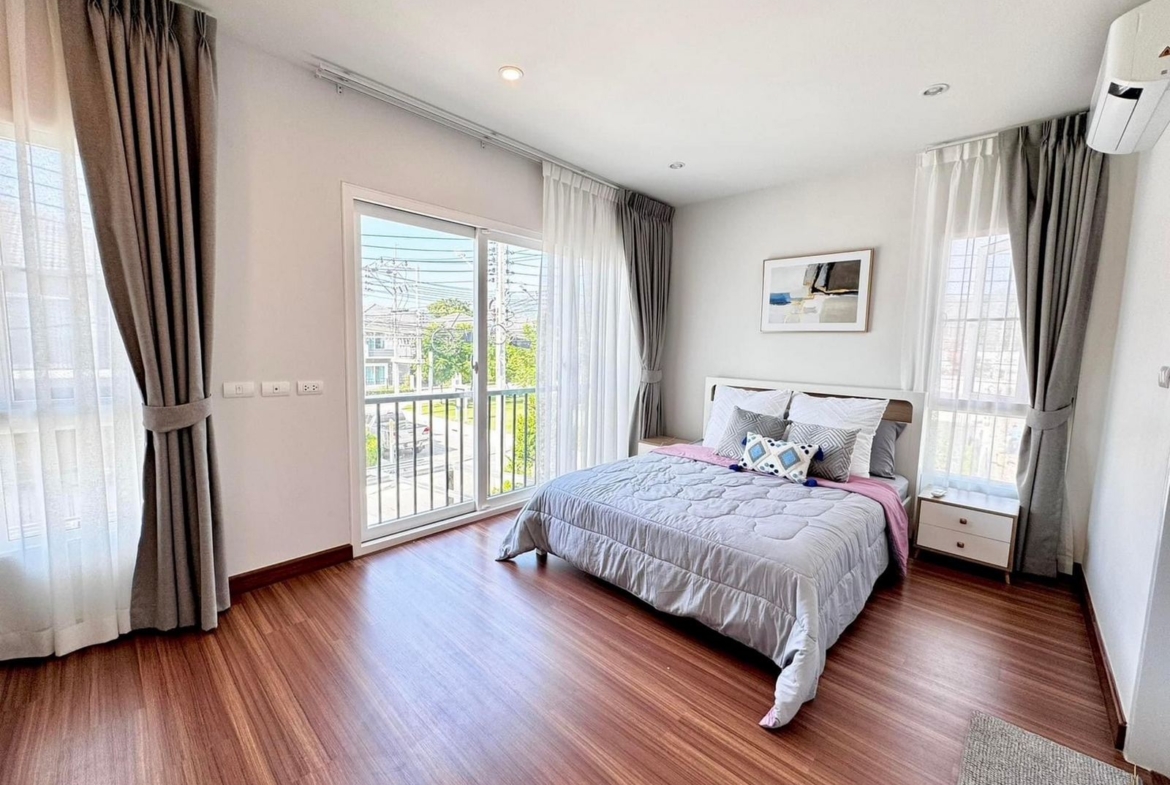 Modern house 3 bedrooms at Chalong