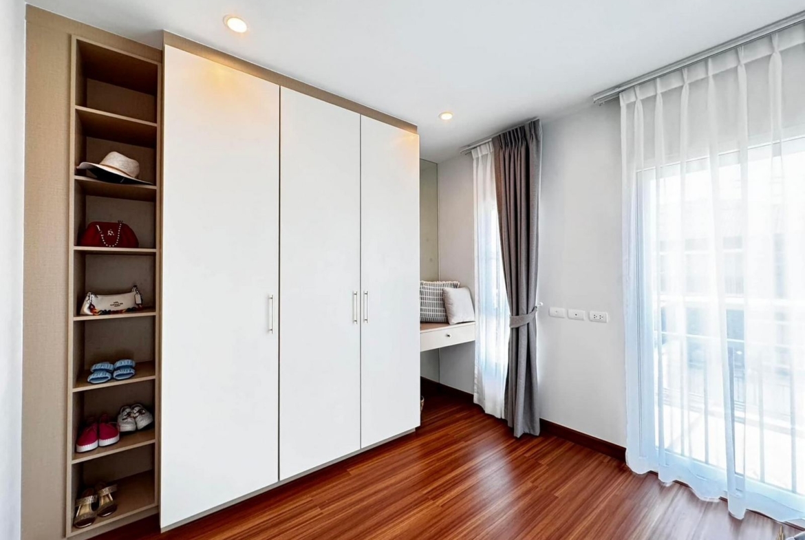 Modern house 3 bedrooms at Chalong