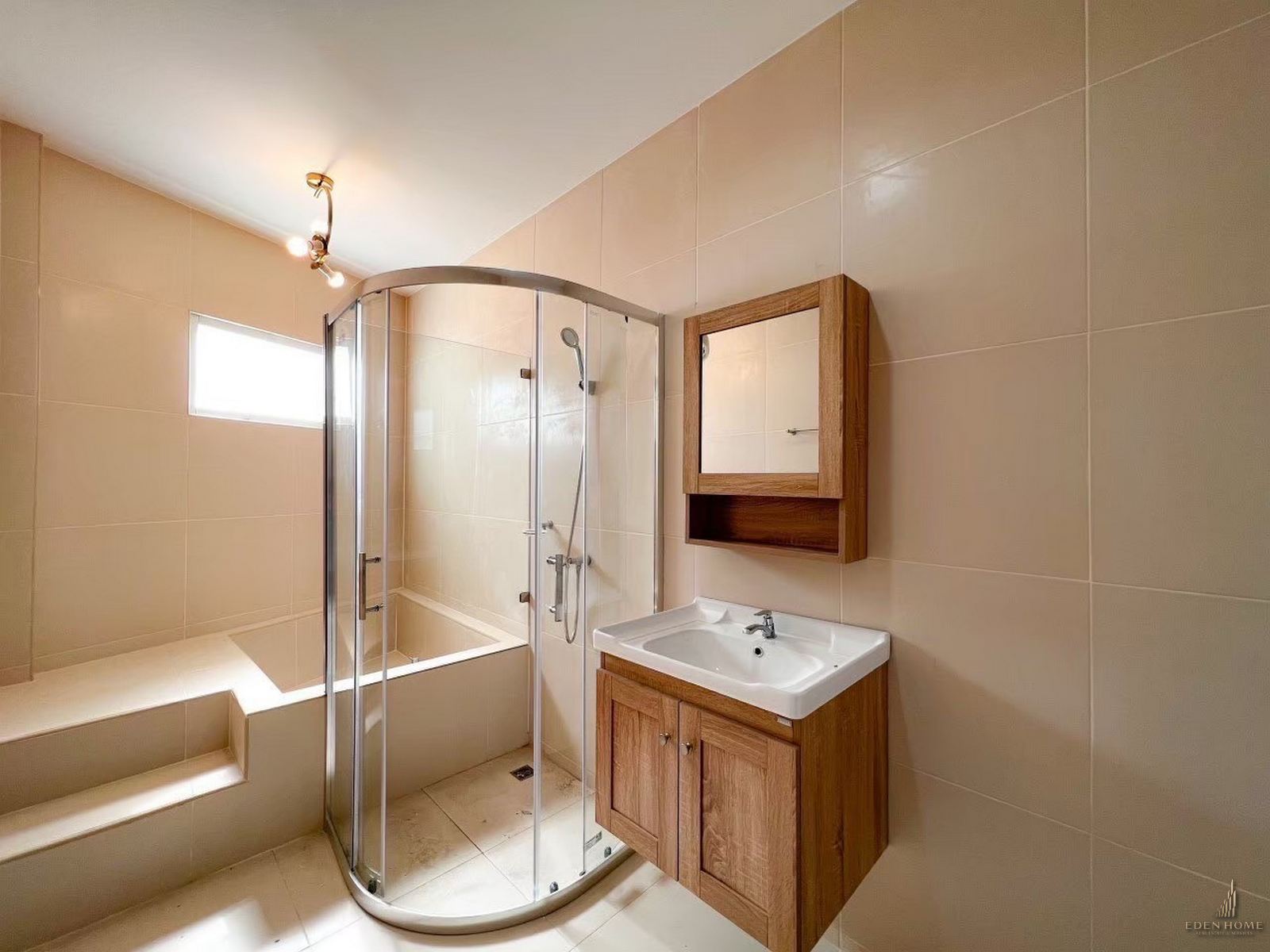 EHS-948_24 White house for sale in Kathu