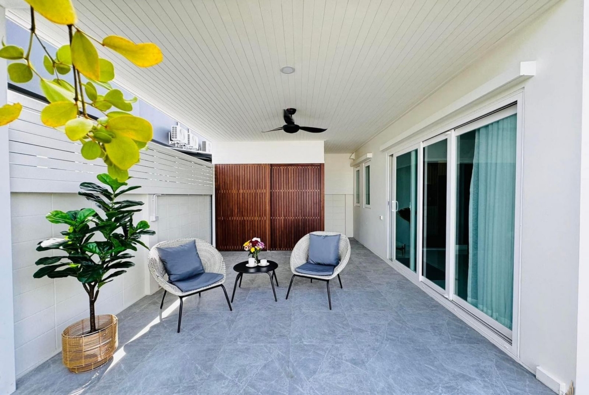 Modern house 3 bedrooms at Chalong