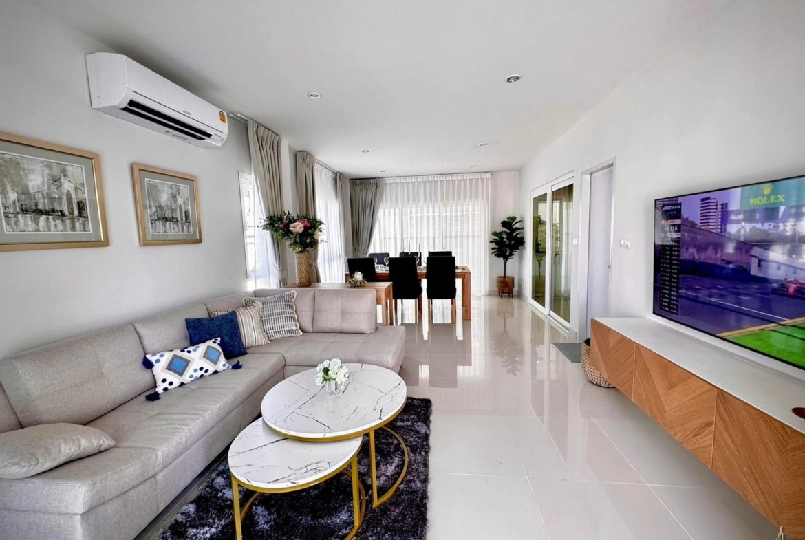 Modern house 3 bedrooms at Chalong