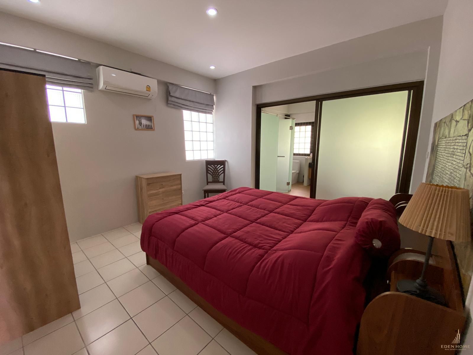 Spacious 6 bedroom pool villa for sale