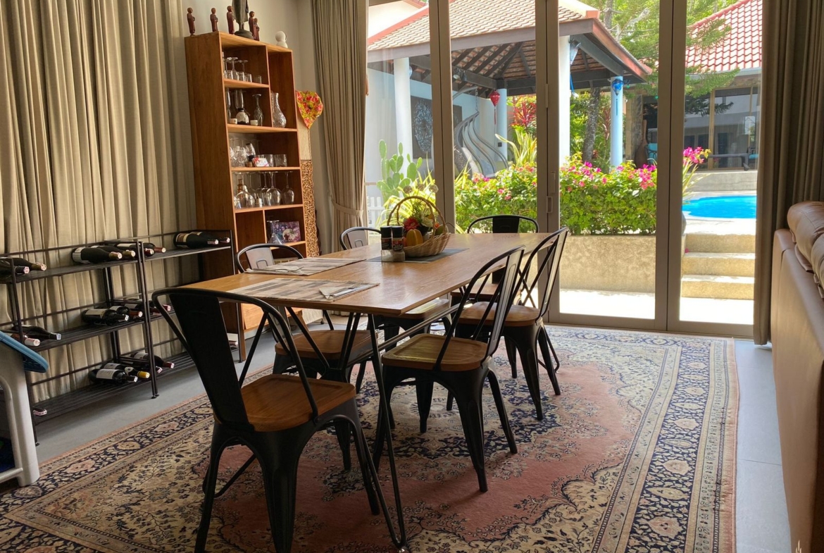 Spacious 6 bedroom pool villa for sale