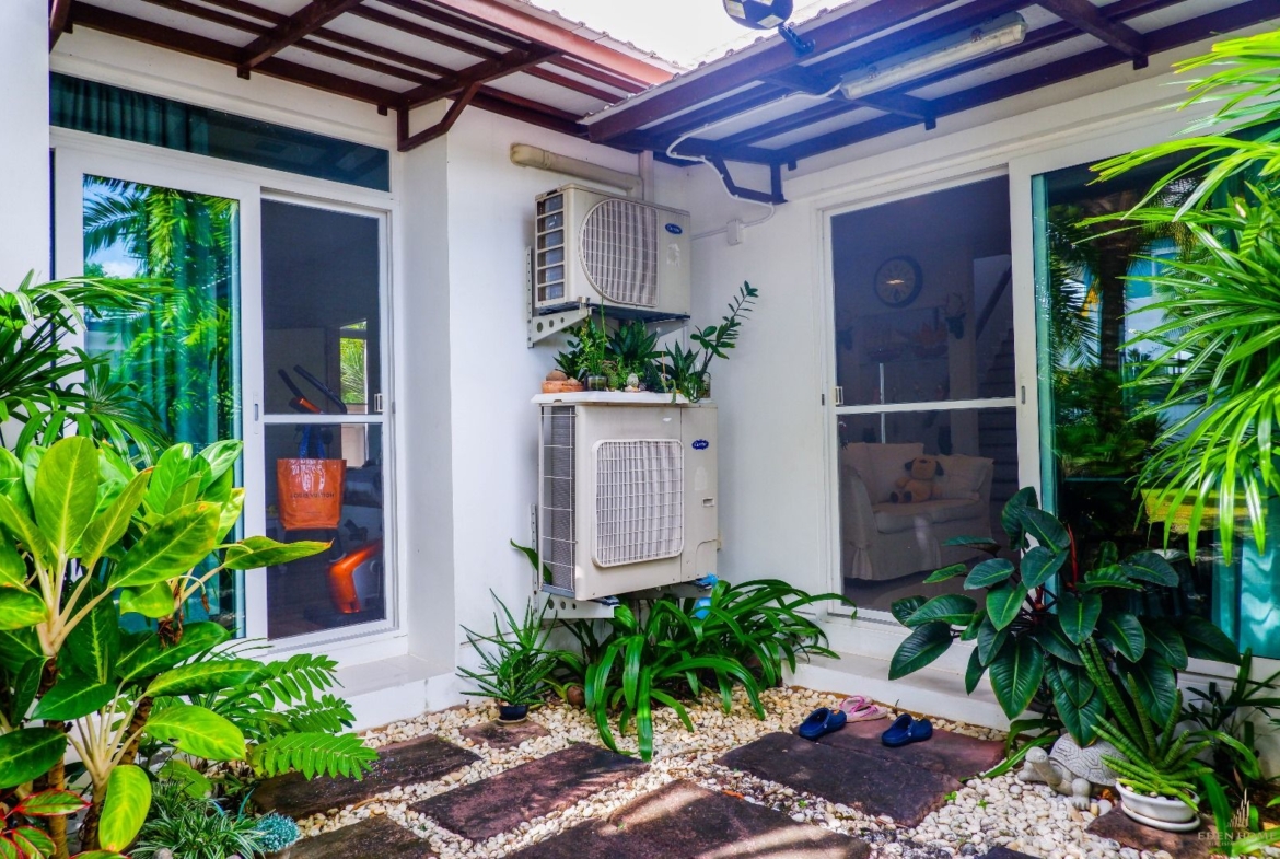 4 bedroom house for sale and rent in Chalong