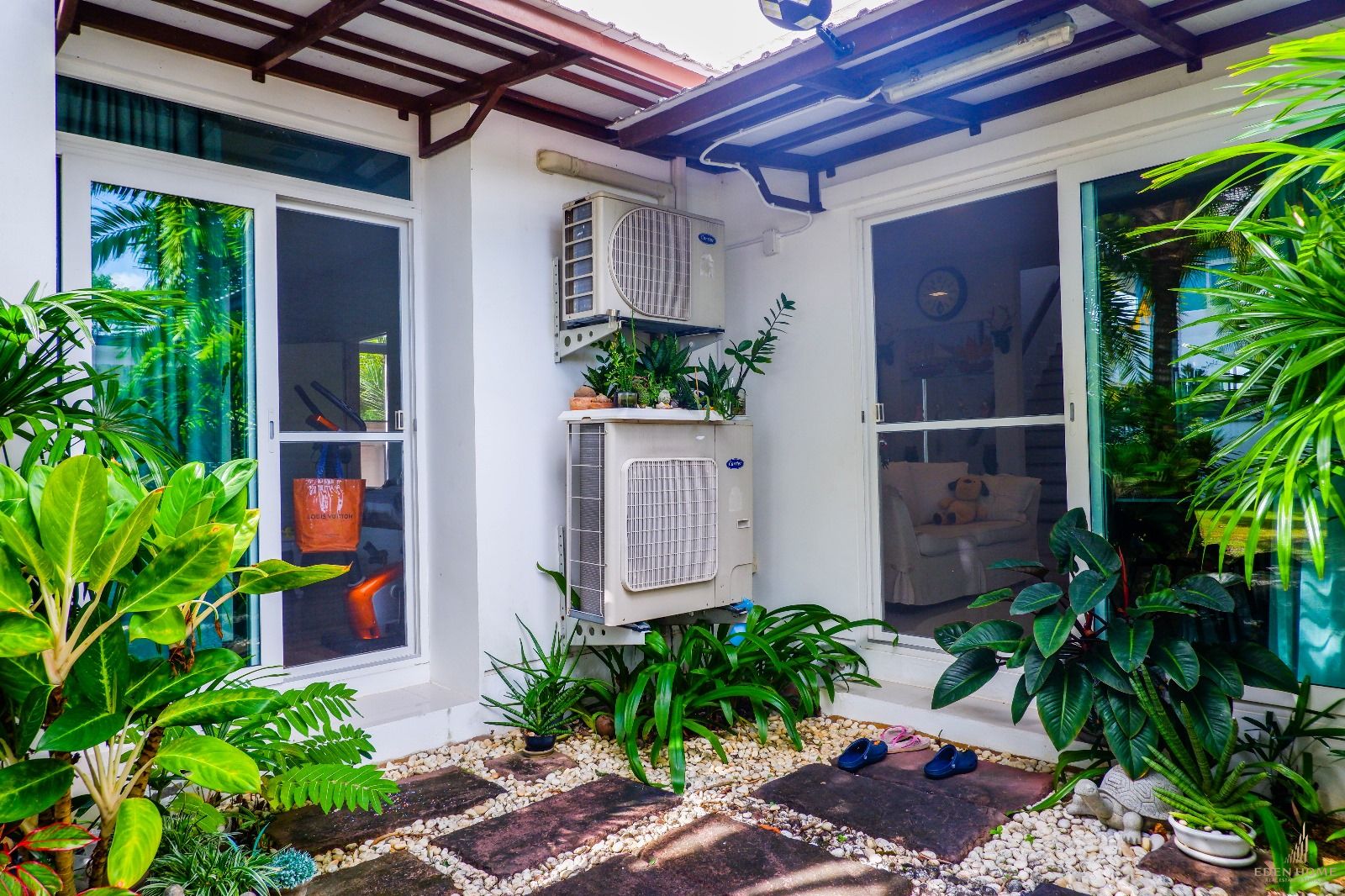 4 bedroom house for sale and rent in Chalong