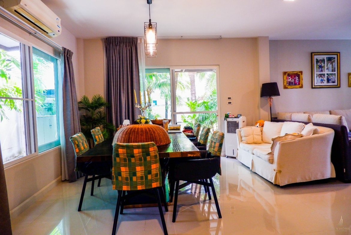 4 bedroom house for sale and rent in Chalong