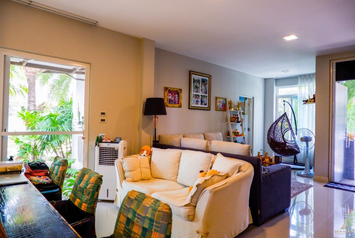 4 bedroom house for sale and rent in Chalong