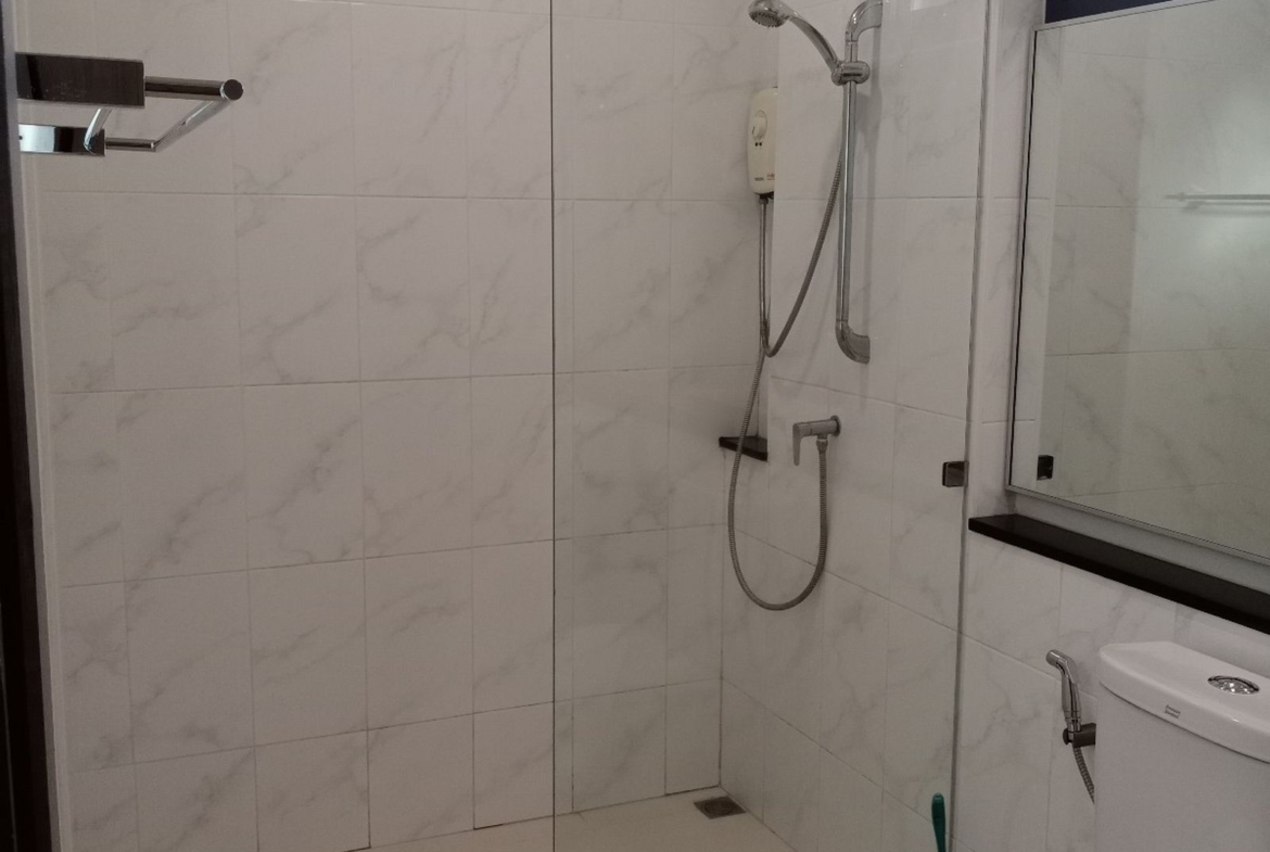 Private pool villa for rent at Chalong