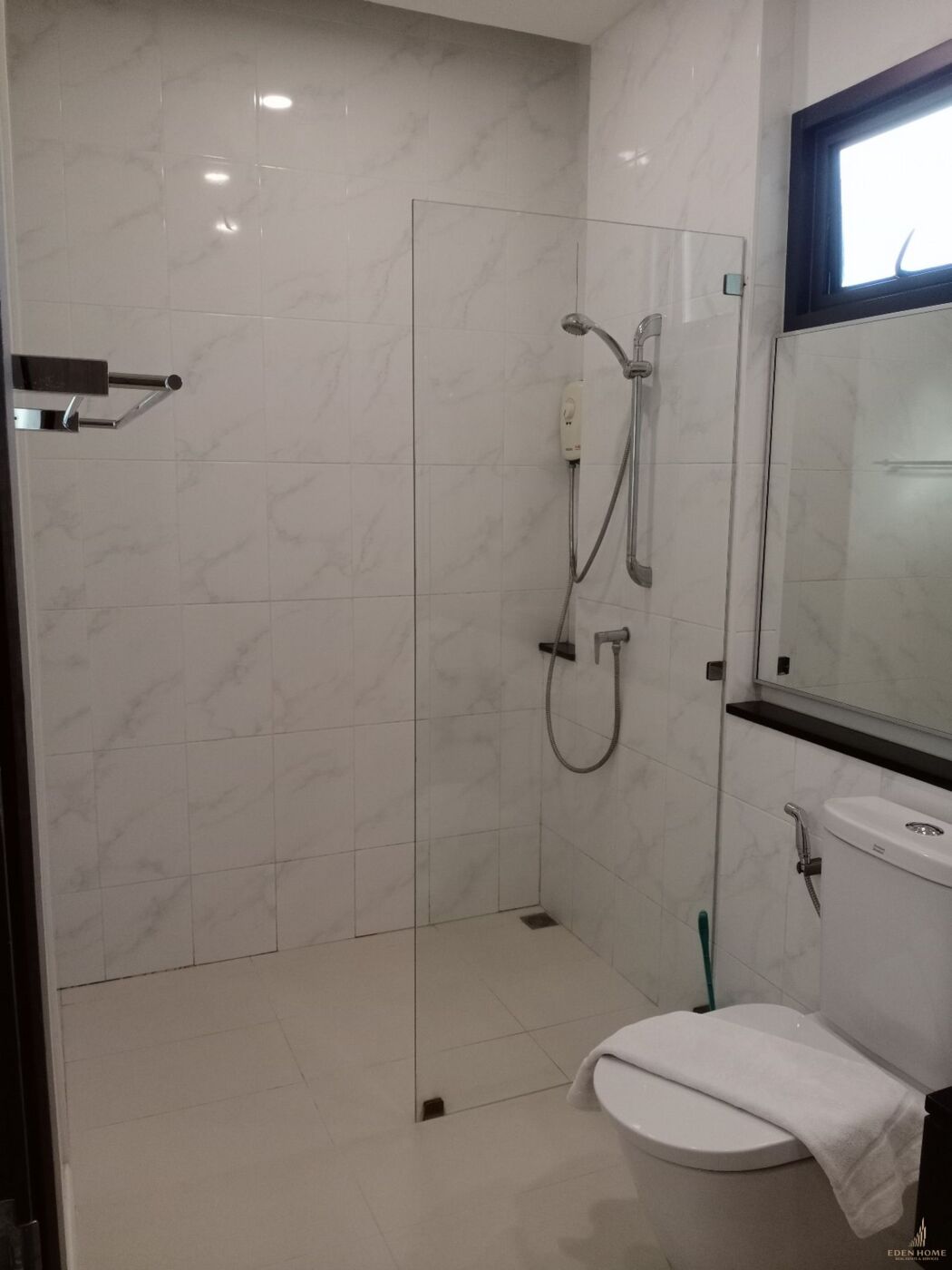Private pool villa for rent at Chalong