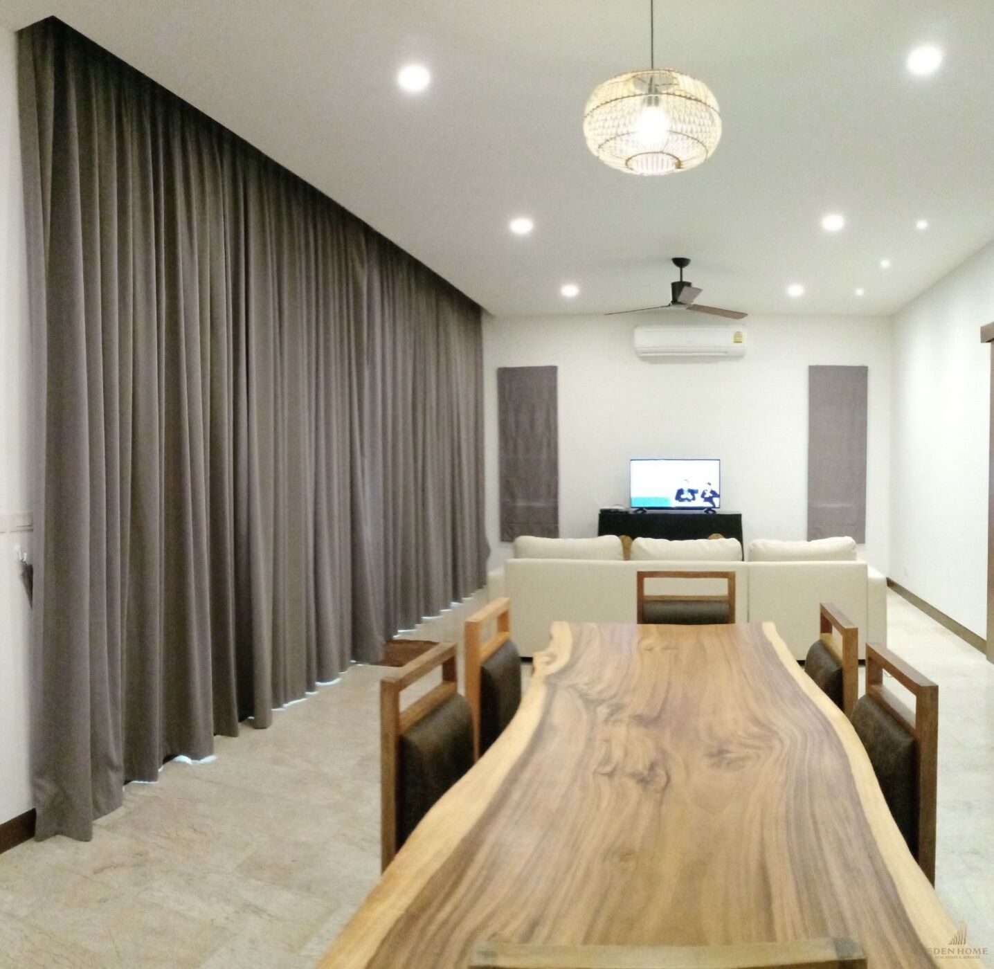 Private pool villa for rent at Chalong