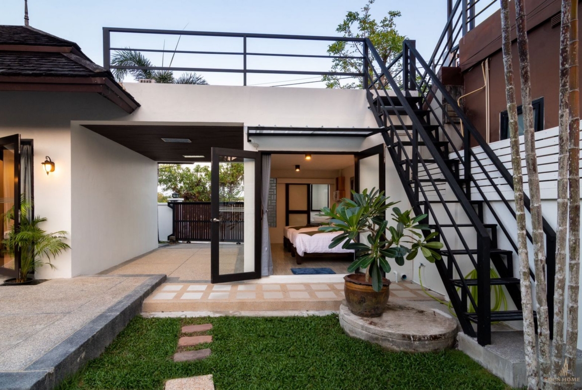 The spacious 3 bedroom villa for rent at Thalang