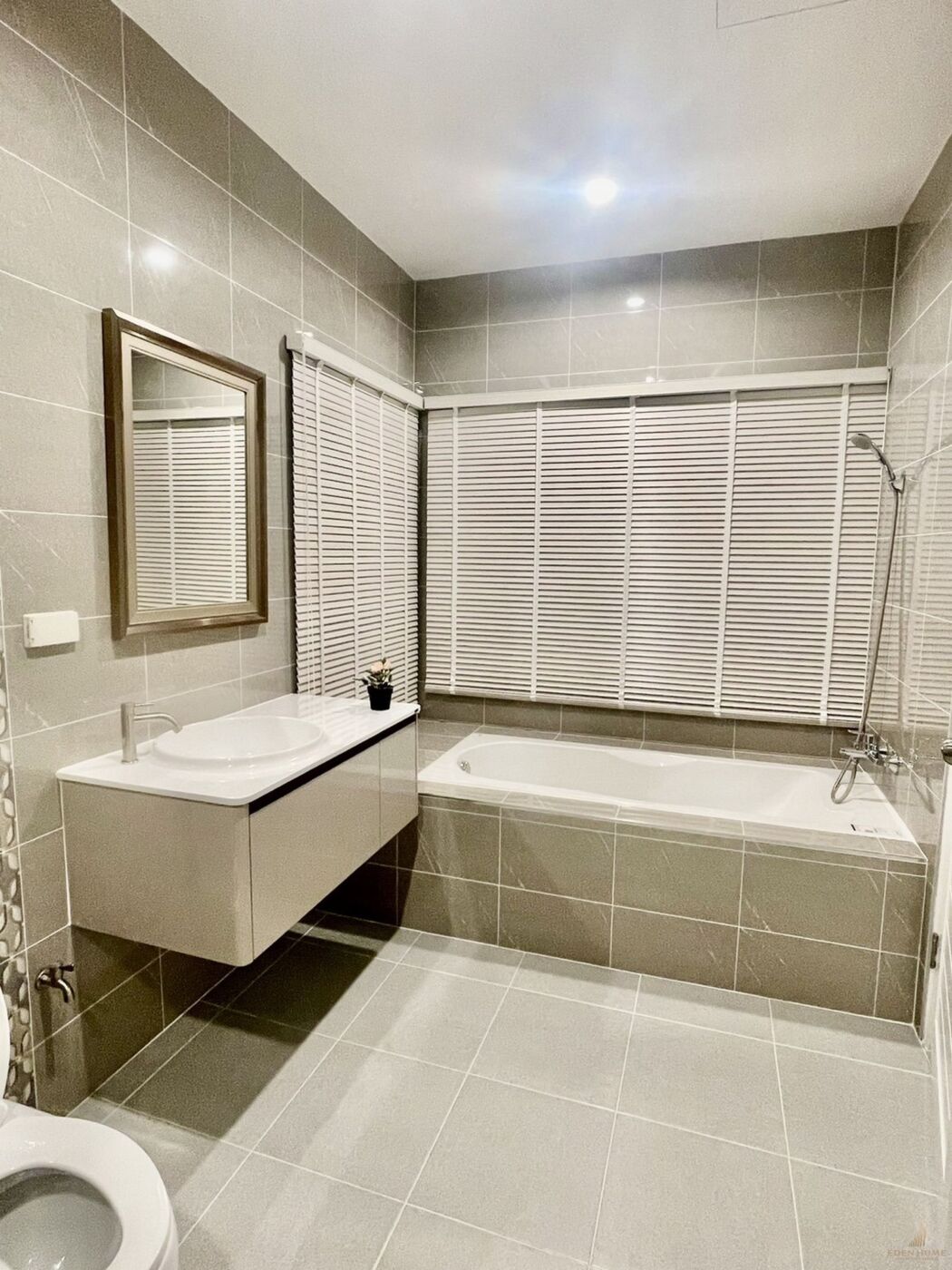 Modern House for rent at Chalong