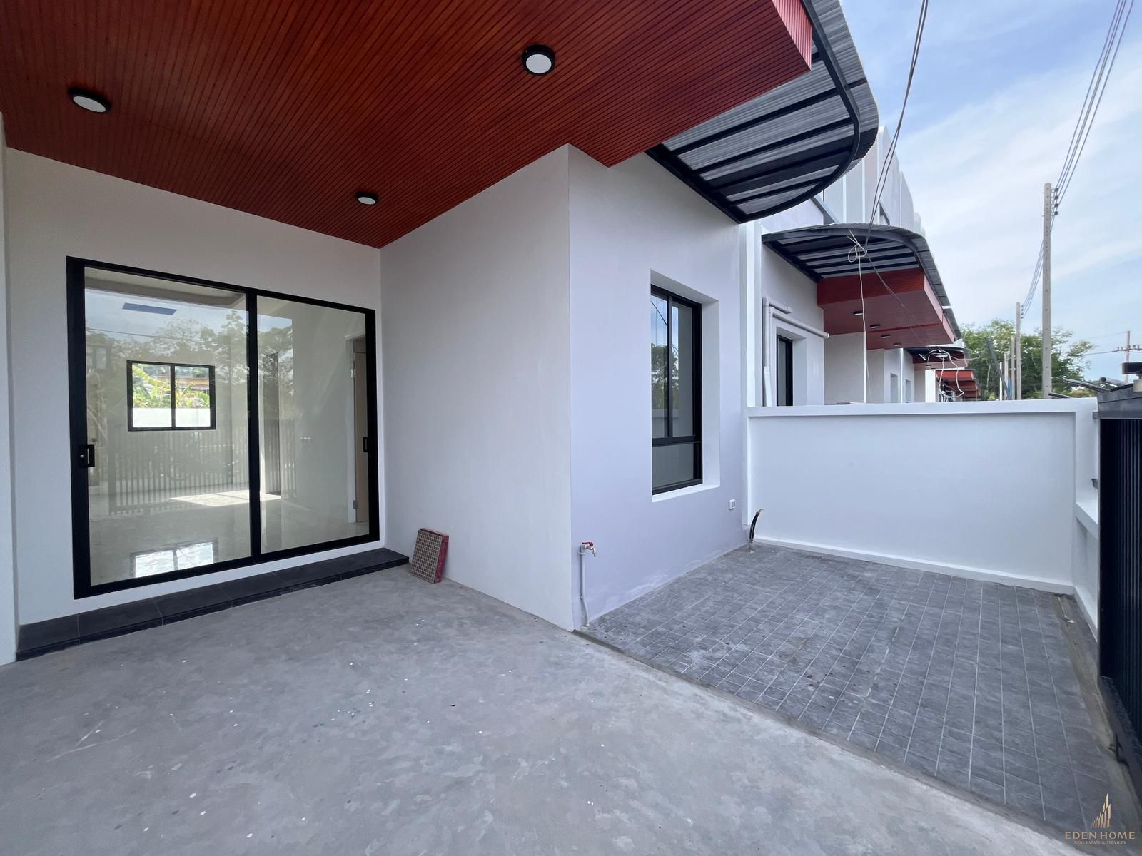EHS-953_16 Modern townhouse for sale at Chalong
