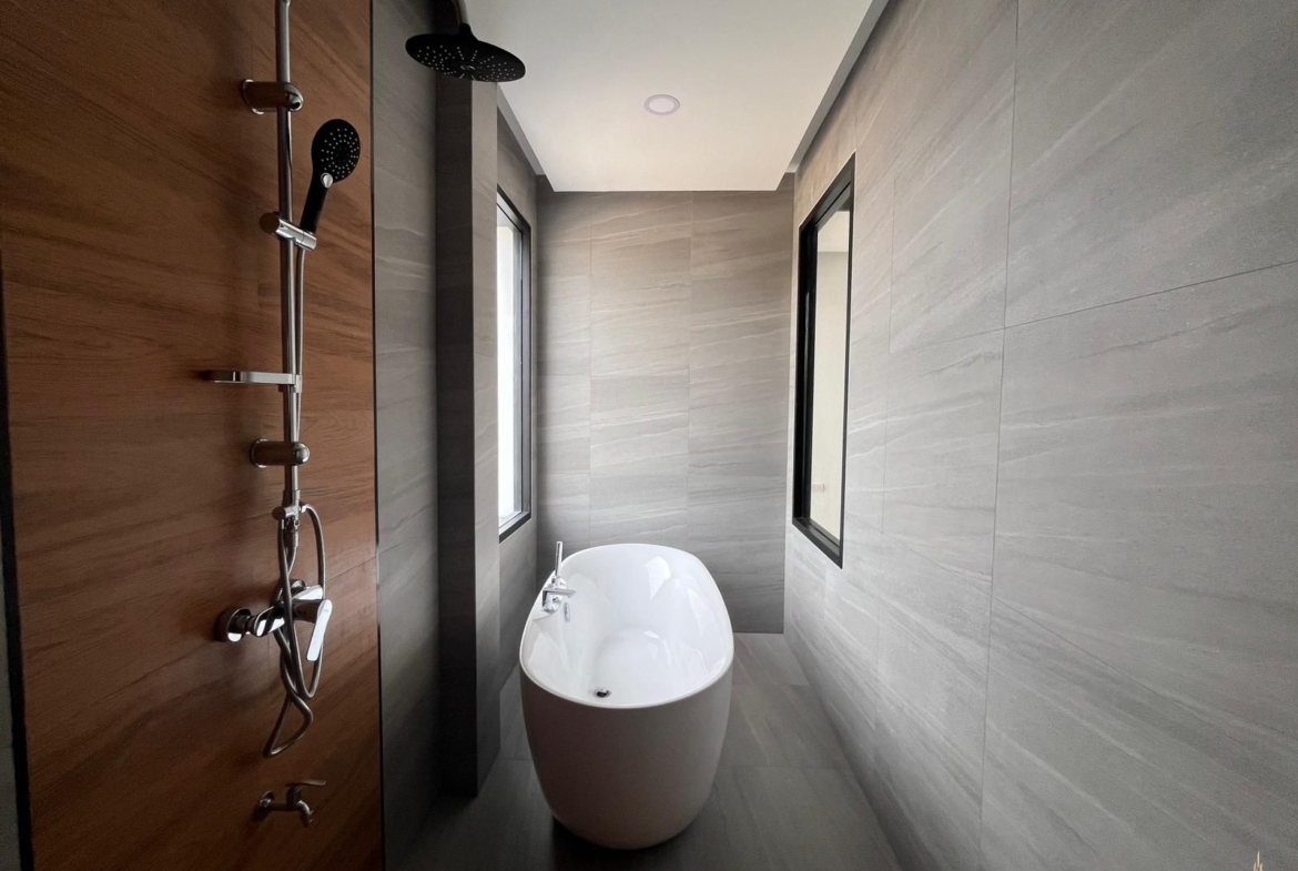Modern townhouse for sale at Chalong