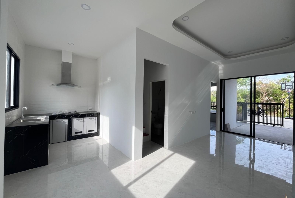 Modern townhouse for sale at Chalong