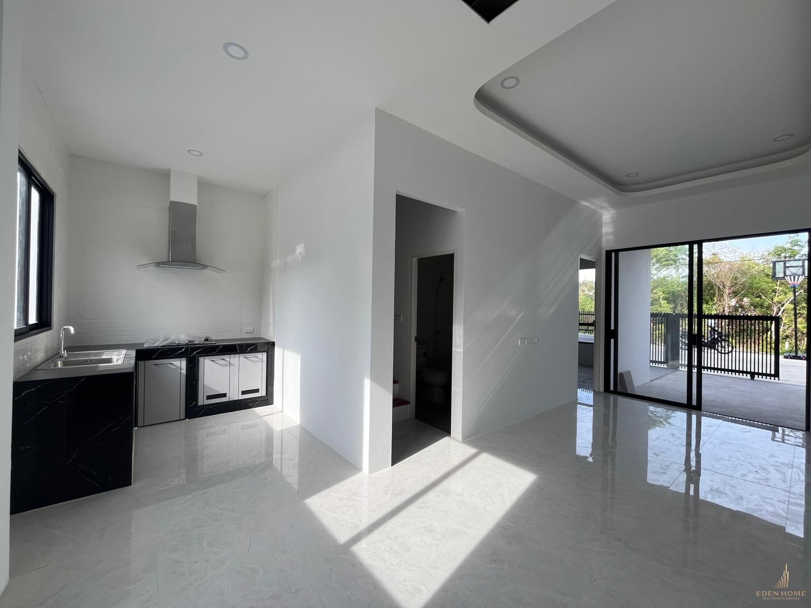 EHS-953_9 Modern townhouse for sale at Chalong