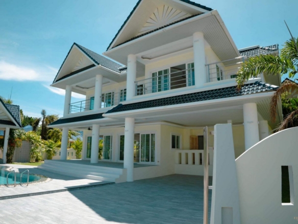 Private pool villa for rent and for sale in Rawai