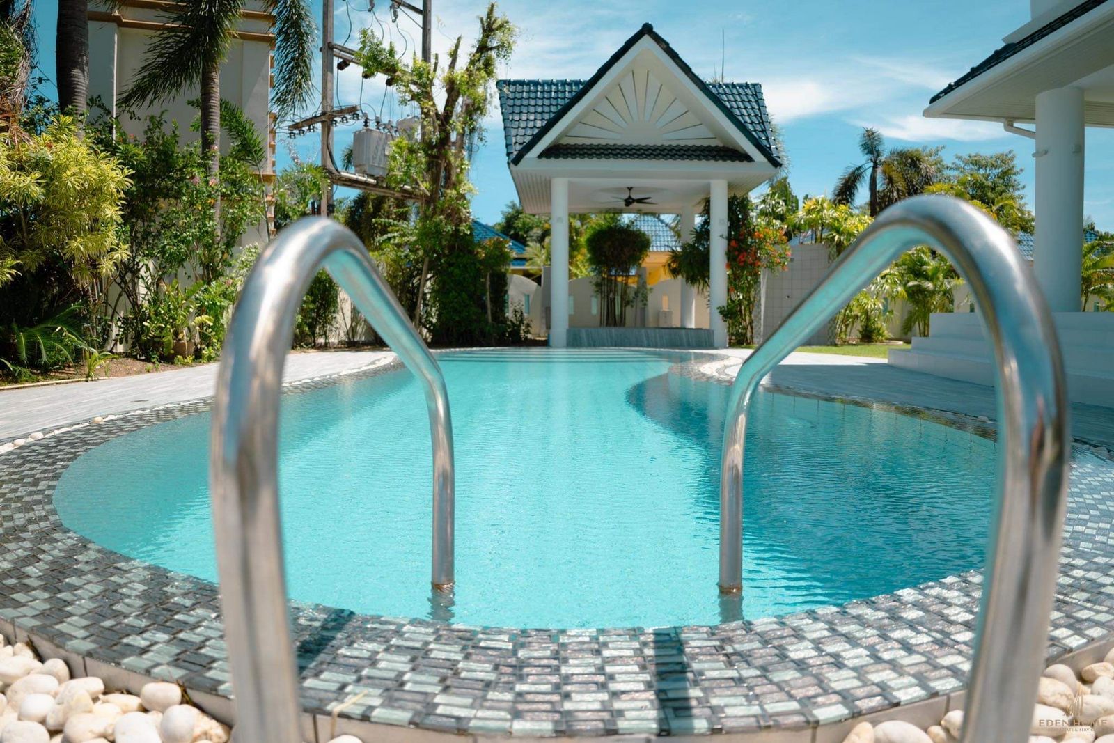 Private pool villa for rent and for sale in Rawai