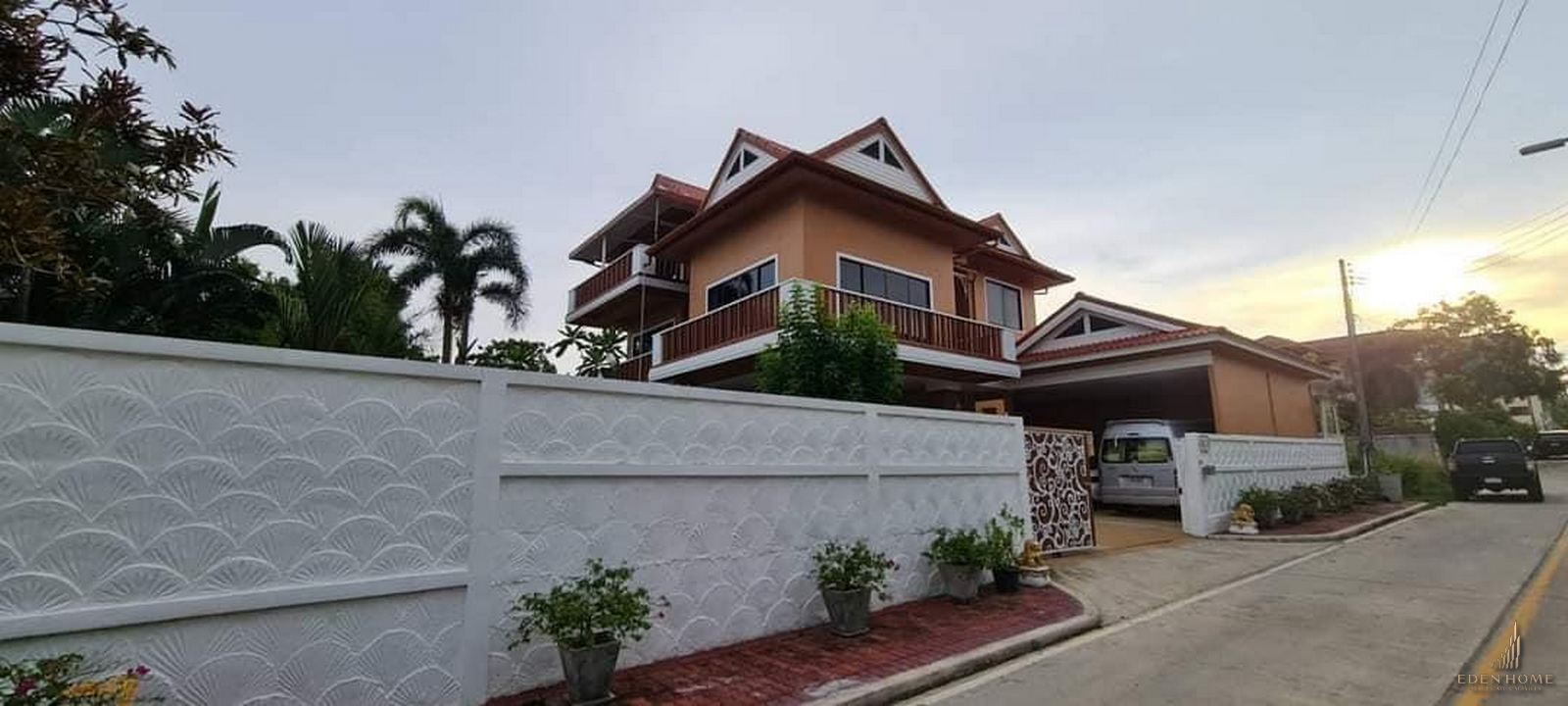 5-bedrooms villa at Rawai for Rent and Sale !