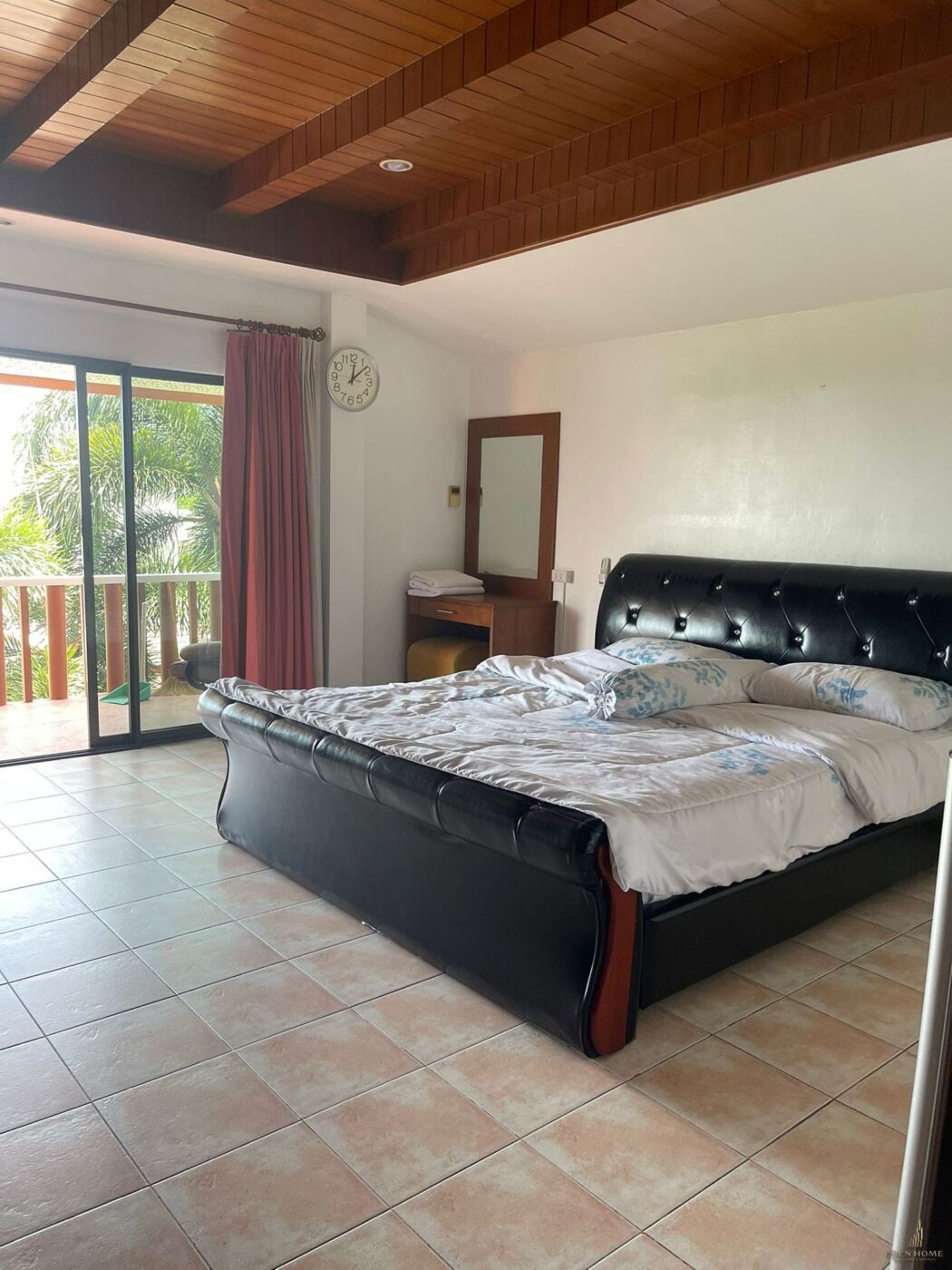 5-bedrooms villa at Rawai for Rent and Sale !