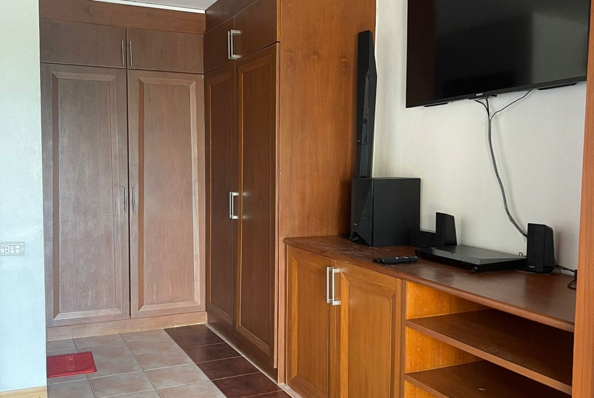 5-bedrooms villa at Rawai for Rent and Sale !