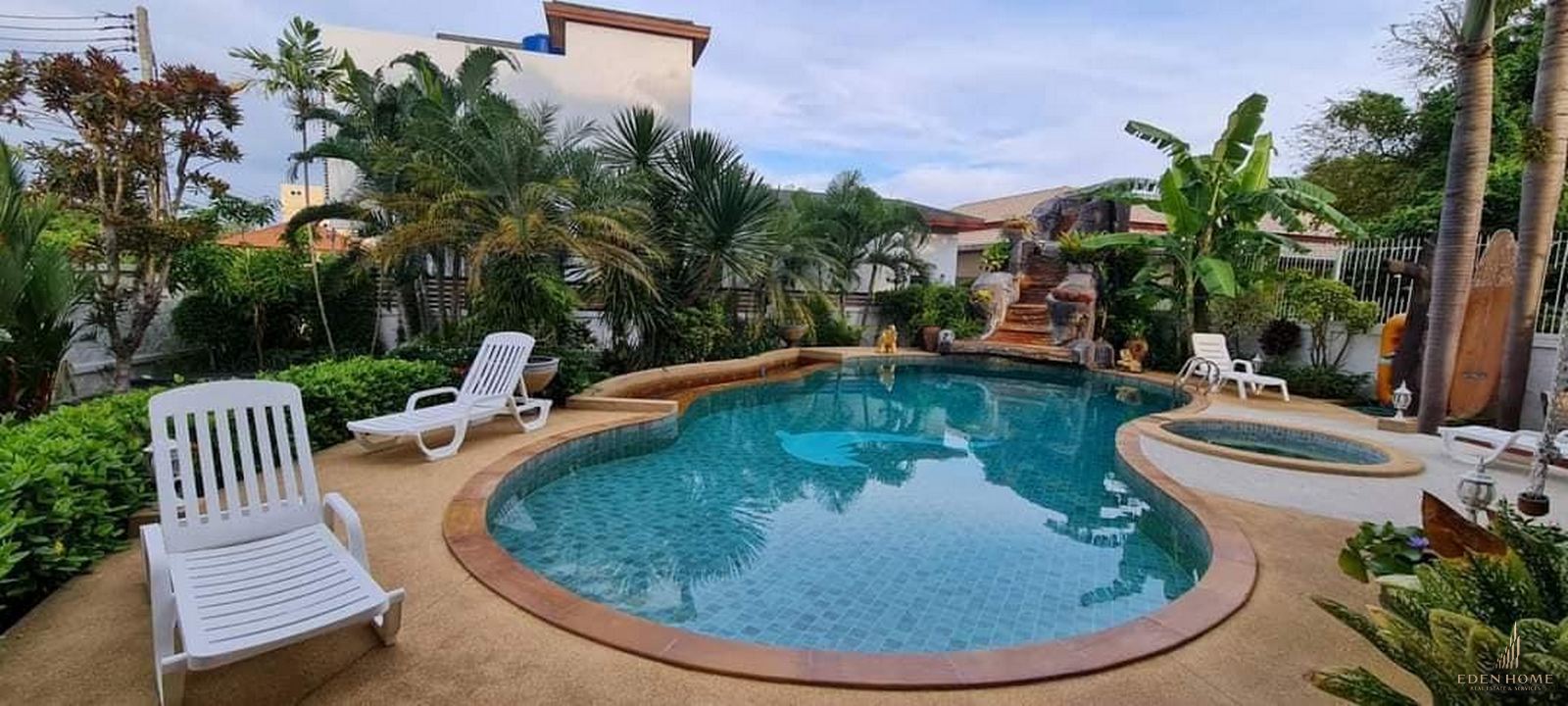 5-bedrooms villa at Rawai for Rent and Sale !