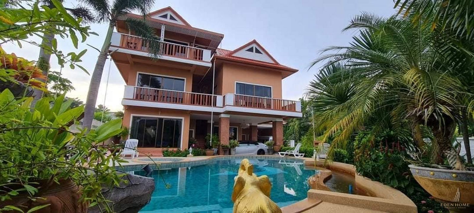 5-bedrooms villa at Rawai for Rent and Sale !