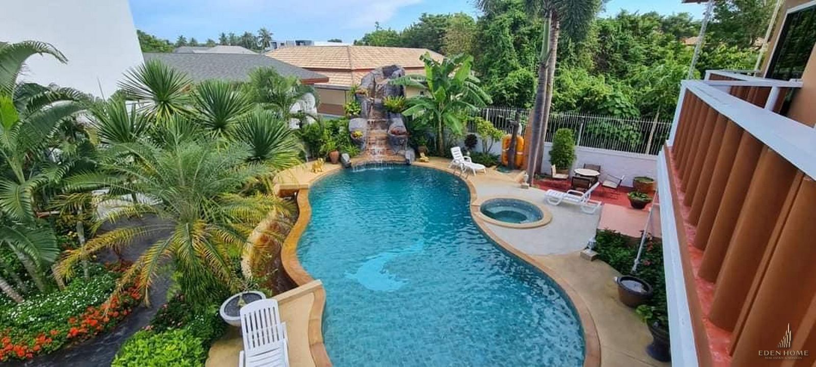 5-bedrooms villa at Rawai for Rent and Sale !