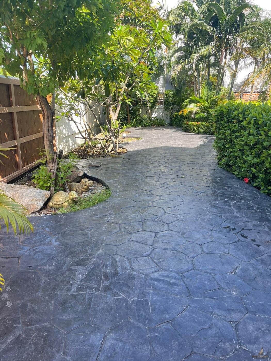 5-bedrooms villa at Rawai for Rent and Sale !