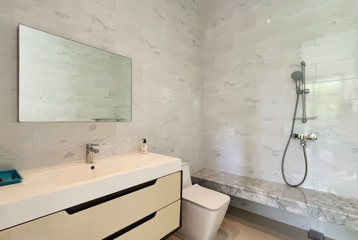 Luxury modern house for sale and rent at Kathu