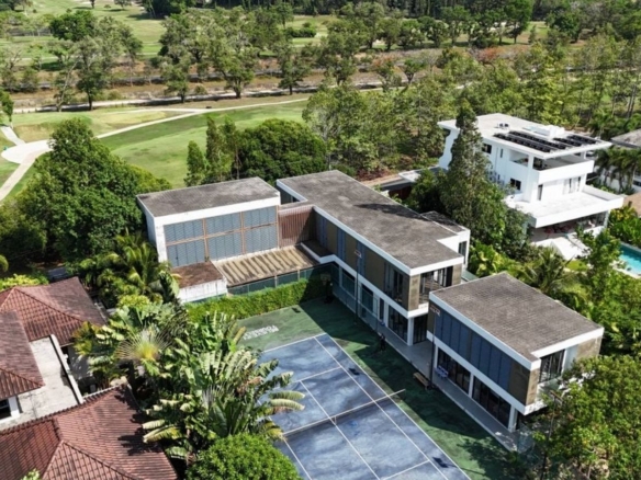 Luxury modern house for sale and rent at Kathu