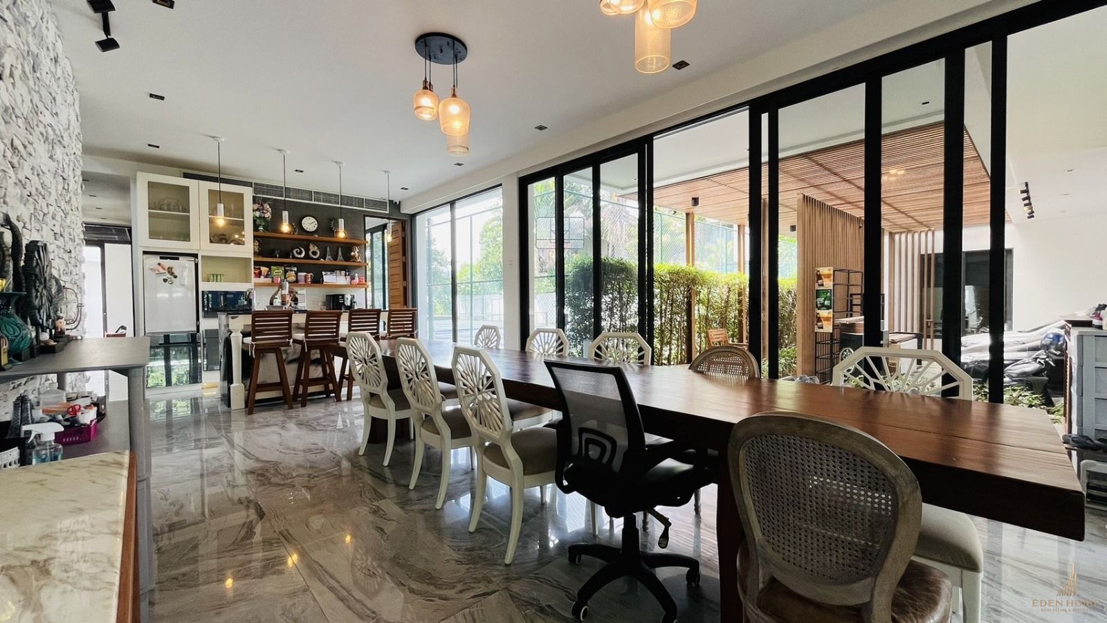 Luxury modern house for sale and rent at Kathu