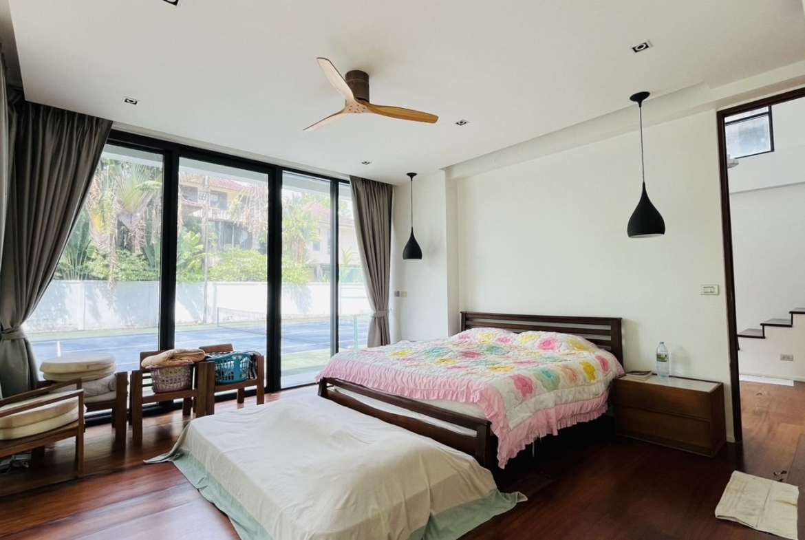 Luxury modern house for sale and rent at Kathu