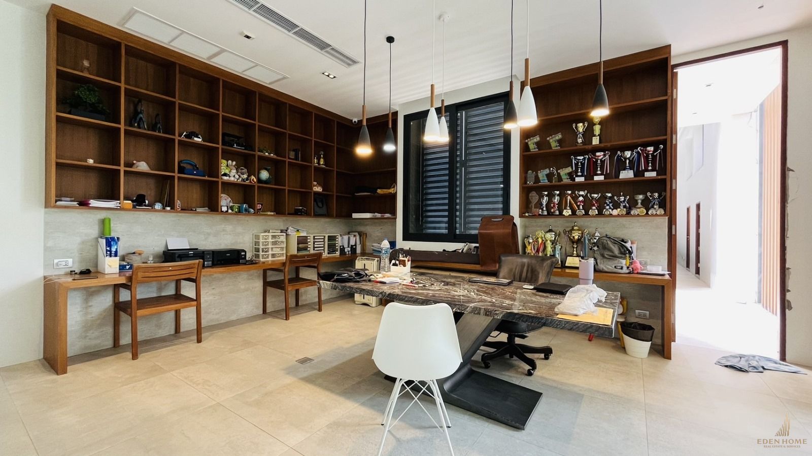 Luxury modern house for sale and rent at Kathu