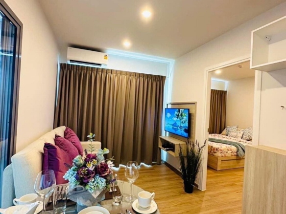 Newly unit condominium for rent at downtown Phuket
