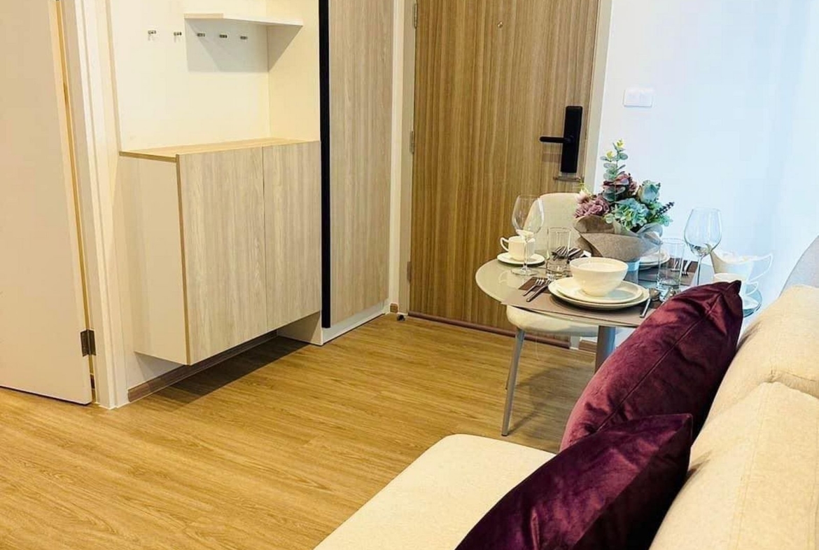 Newly unit condominium for rent at downtown Phuket