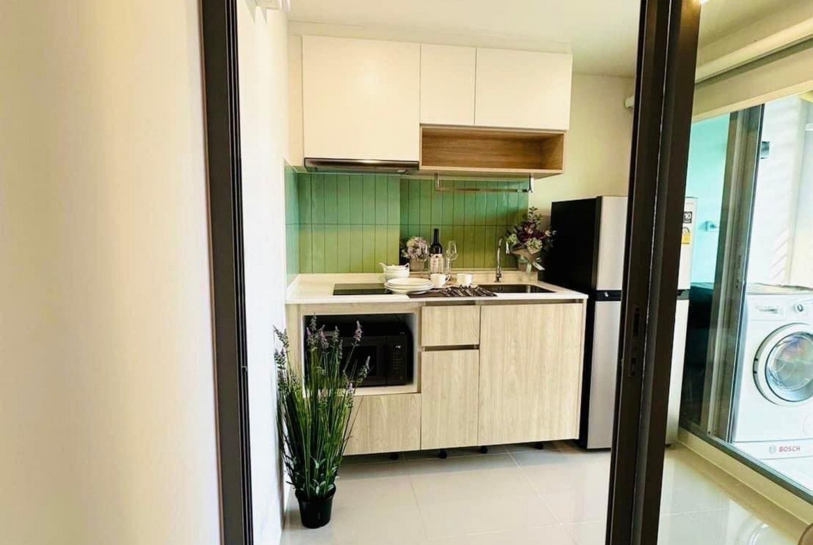Newly unit condominium for rent at downtown Phuket