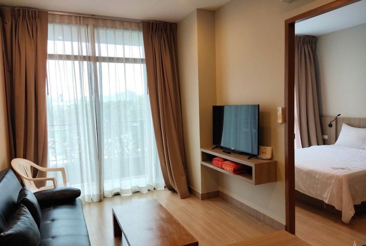 Stylish 1-bedroom condo in the heart of Phuket Town for sale
