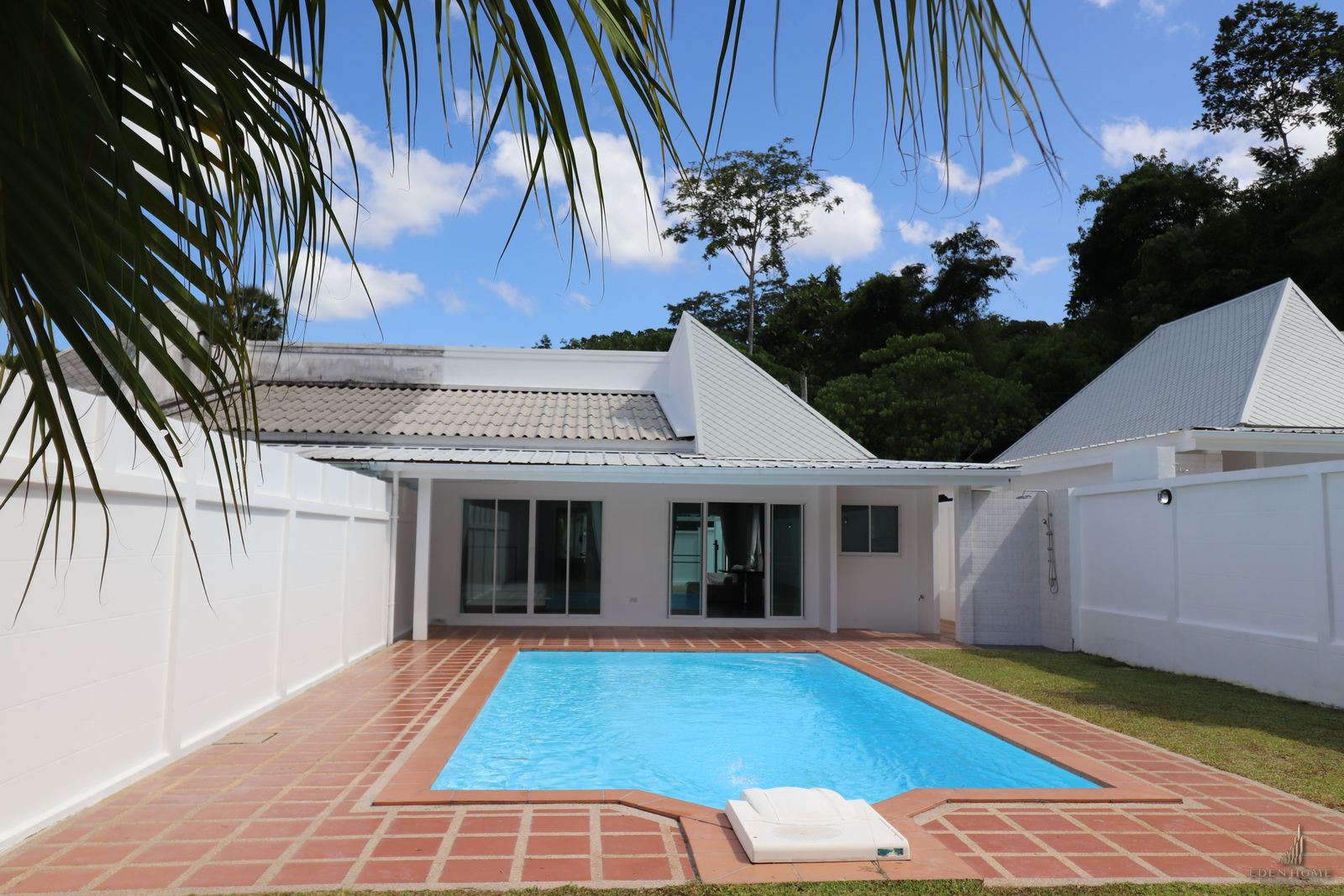 Charming Pool Villa for Sale in Paklok, Phuket!