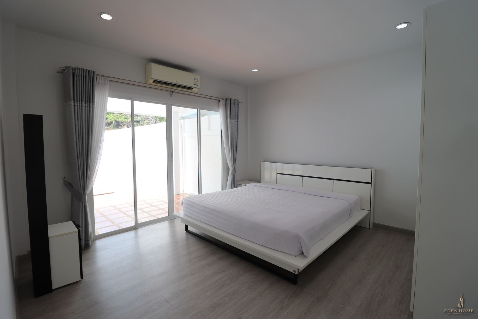 Charming Pool Villa for Sale in Paklok, Phuket!