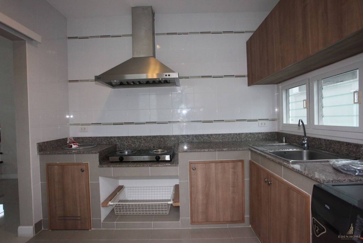 Ready to move in! Nice house with a pool in Chalong