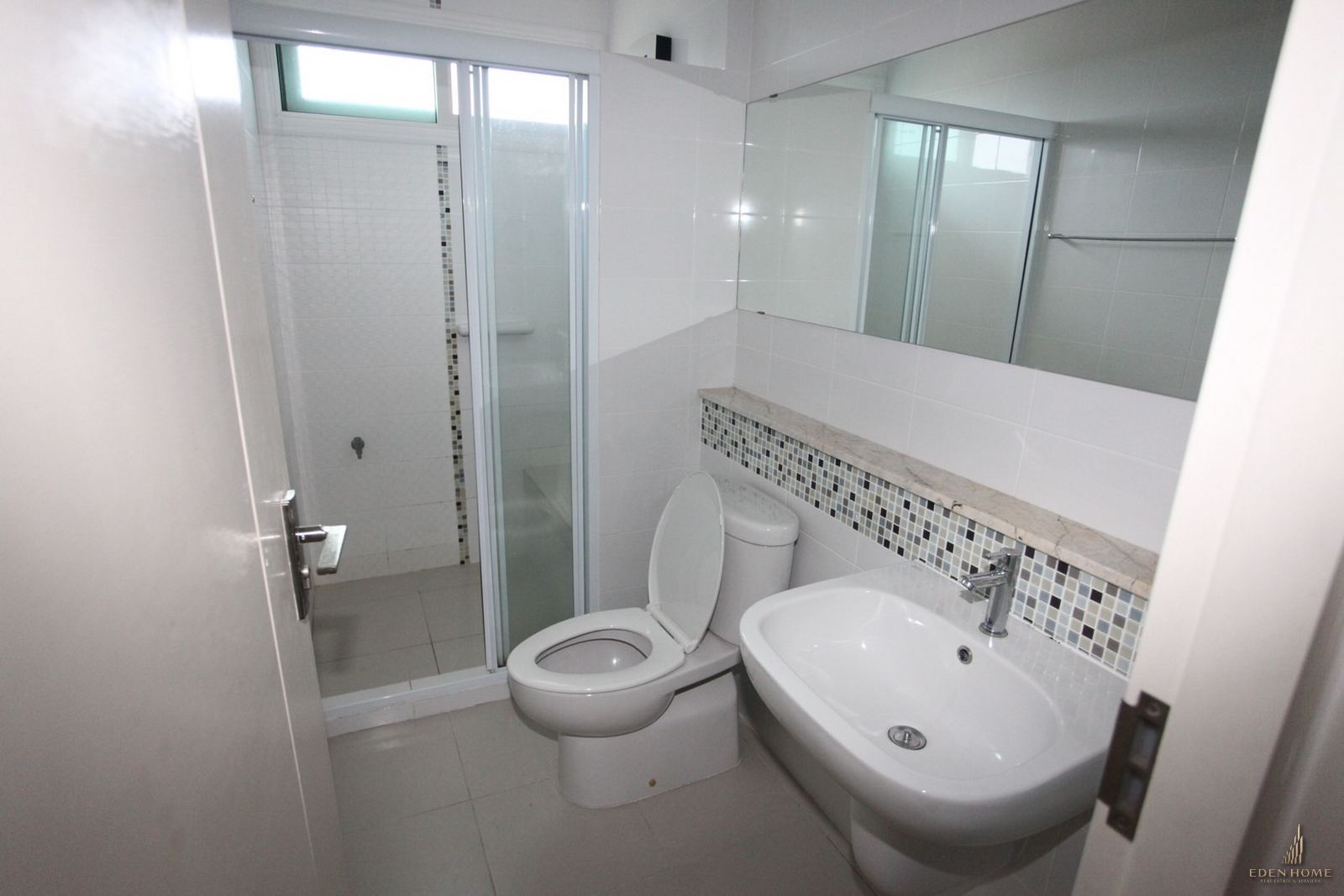 Ready to move in! Nice house with a pool in Chalong