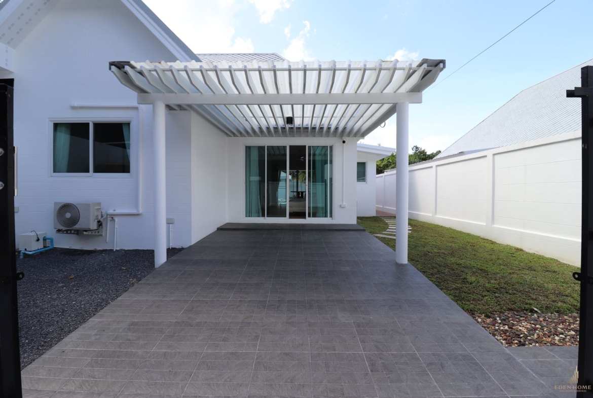Spacious 3 bedrooms villa for sale at Paklok