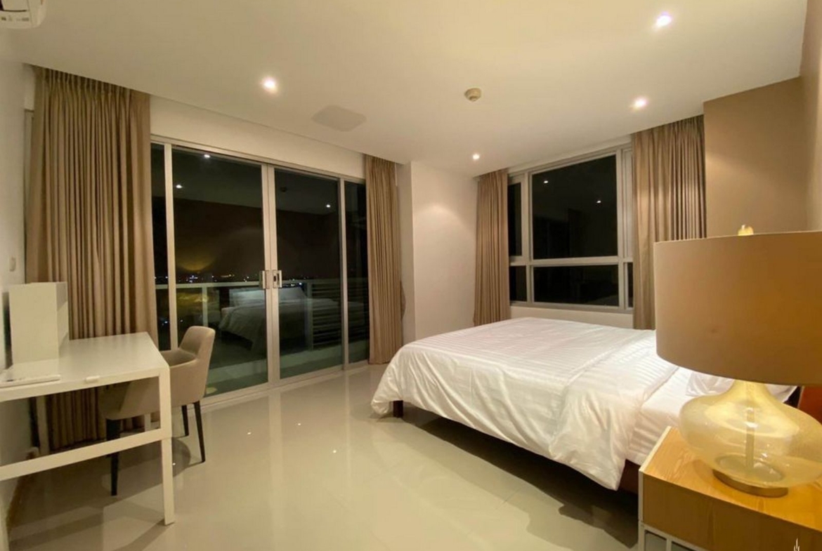 3 bedrooms Penthouse for sale at Phuket town