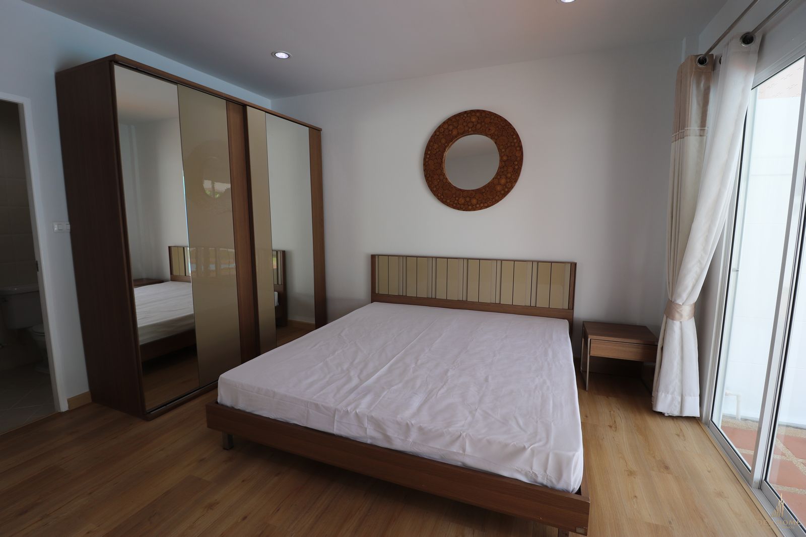 Spacious 3 bedrooms villa for sale at Paklok