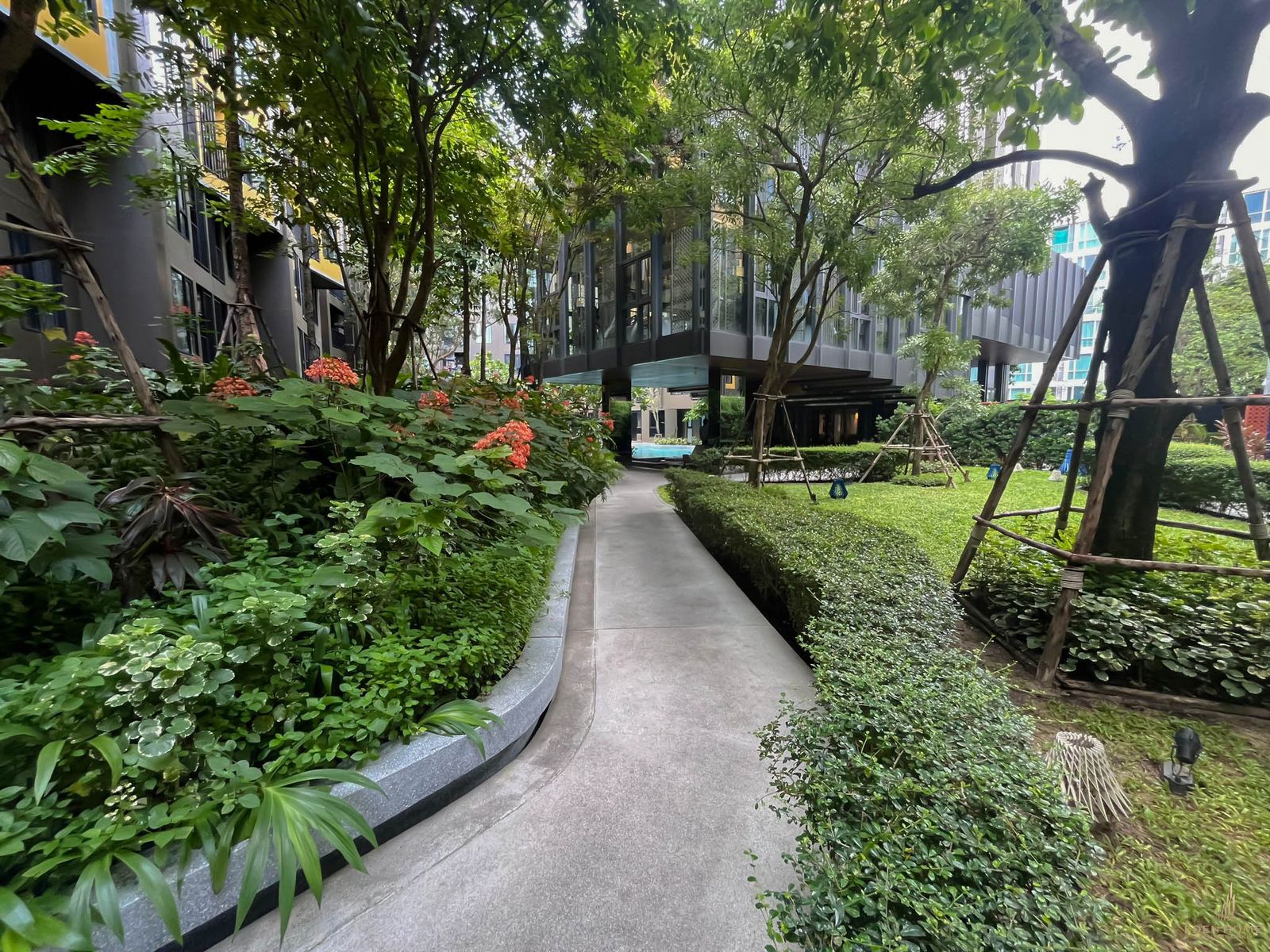 1 Bedroom for rent and sale near Central Phuket